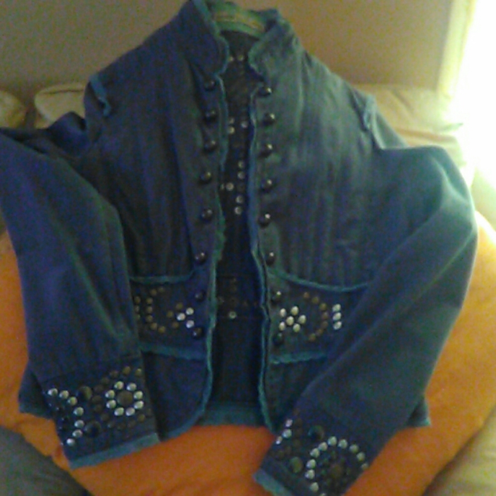 Jacket - Picture 3 of 4